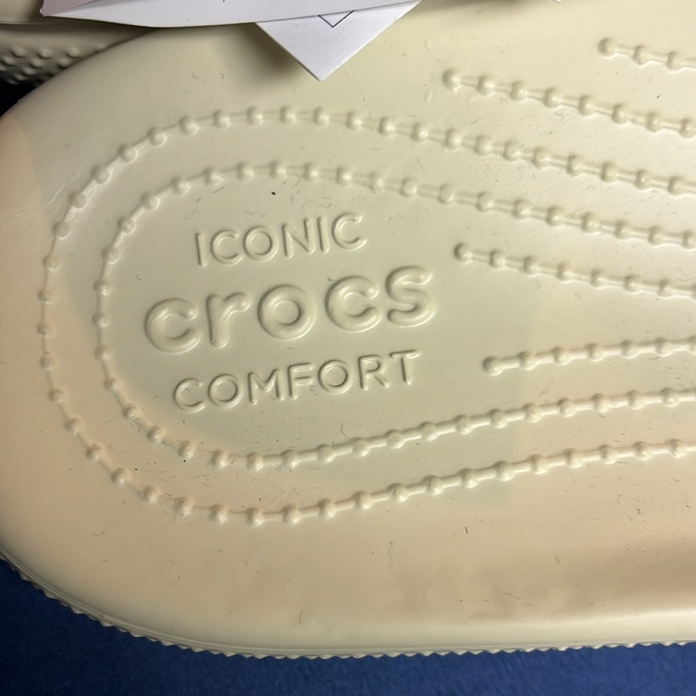 Crocs - Picture 3 of 3